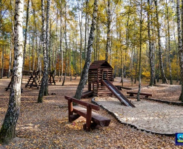 plac zabaw w Łosiowych Błotach - Latchorzew