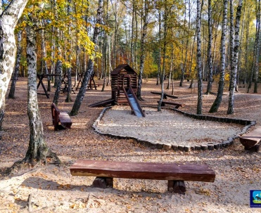 plac zabaw w Łosiowych Błotach - Latchorzew