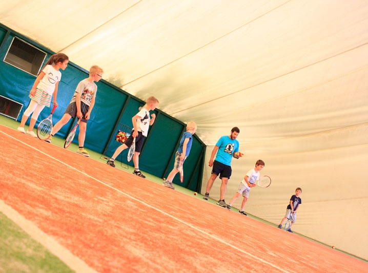 Tenis dla dzieci od 4 lat - KampinoSport Szkolenie dzieci