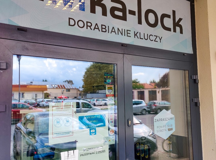 Dorabianie kluczy i wymiana baterii