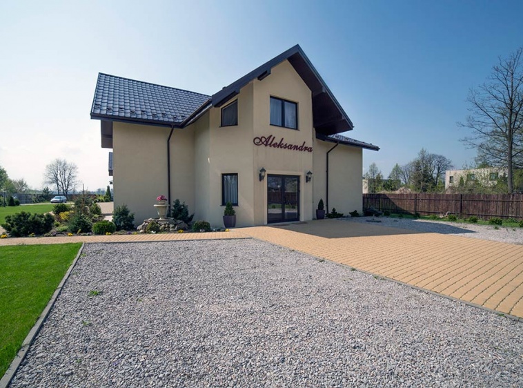 Sala Bankietowa "Aleksandra" Sala Bankietowa Aleksandra na zewnątrz