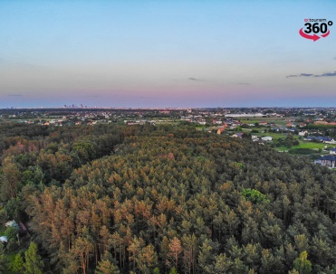Lipków a w oddali Warszawa